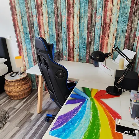 Airport 홈스테이